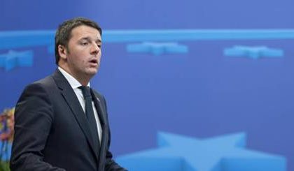 Punti, facce e citazionidi Renzi al Parlamento Ue
