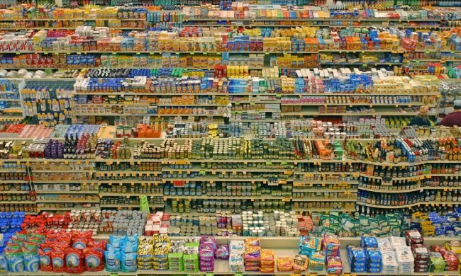 99-cent-ii-diptychon-Andreas-Gursky