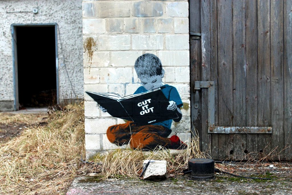 Alias_Banksy_Cut_It_Out_Street_Art_Berlin__post