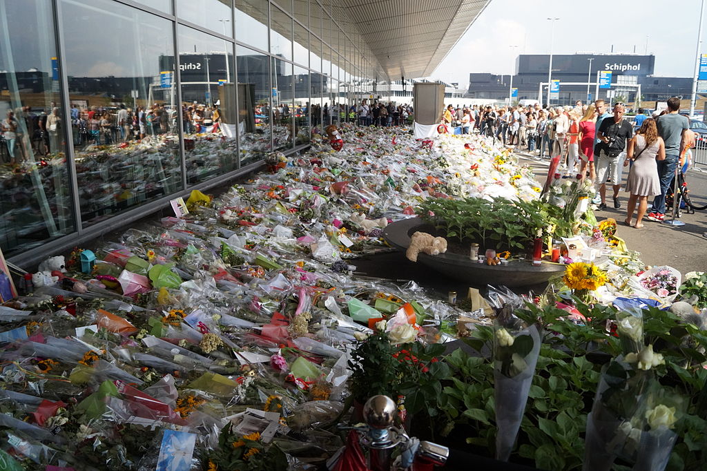 MH17, il convoglio del dolore