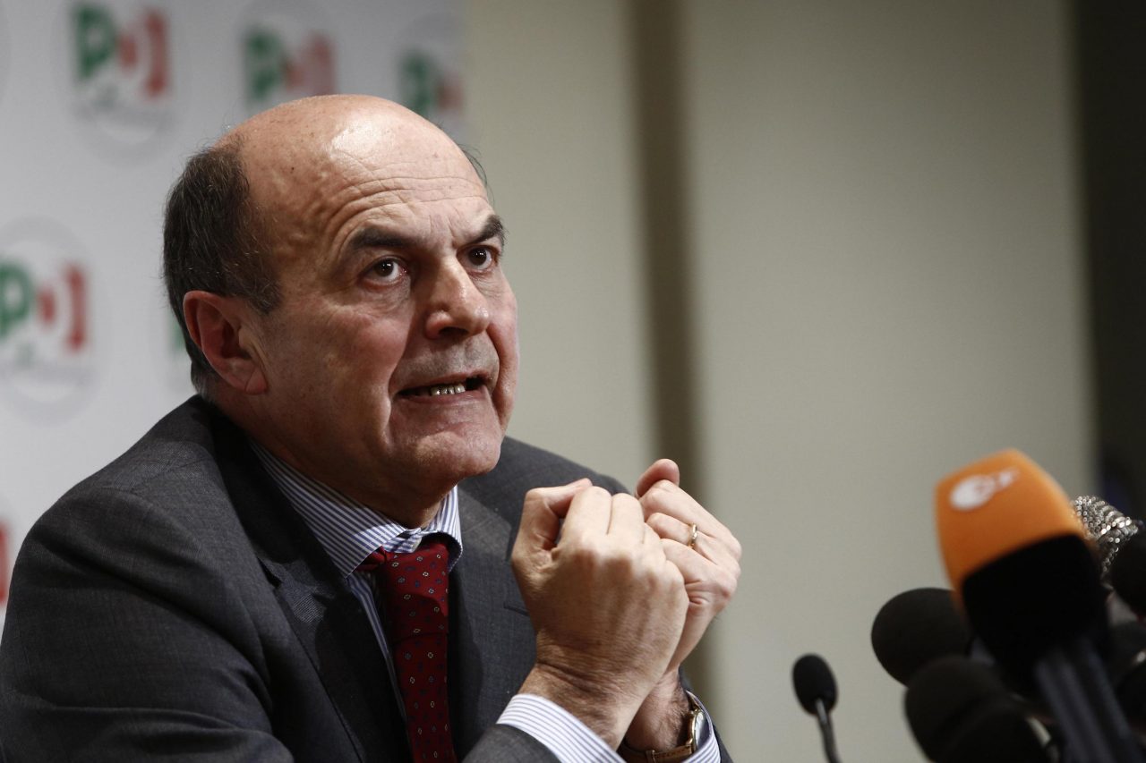 Bersani sulla ex segretaria assolta: «Una vita gettata nel tritacarne»