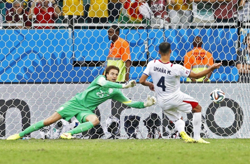 Il tiro al volo di Higuain e la grande serata di Tim Krul