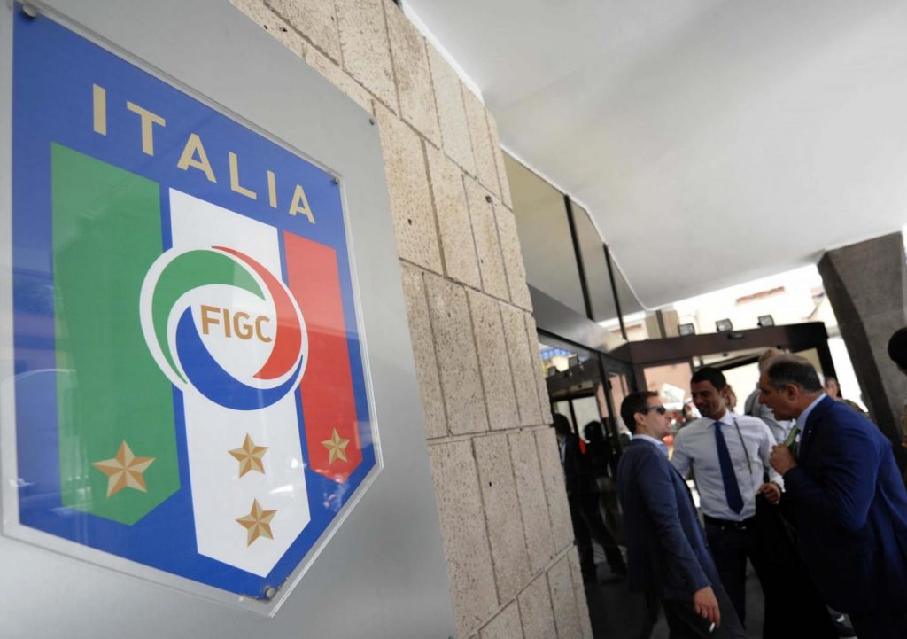 La Figc ha deciso: se il campionato non dovesse concludersi, ci saranno play-off e play-out
