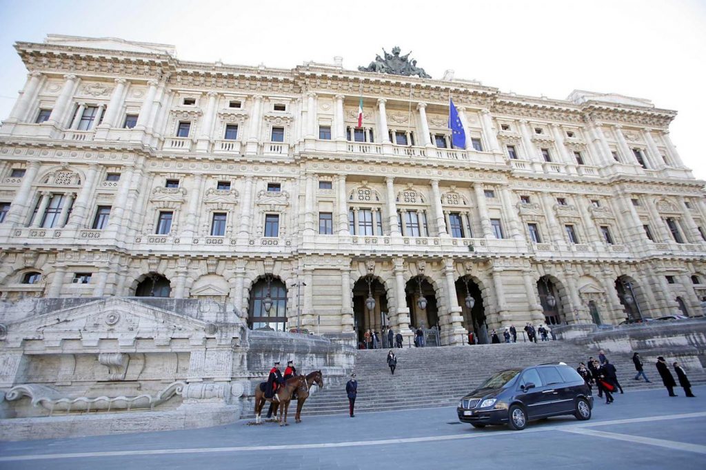 A processo per armi clandestine, assolto dopo 8 anni: «Ora sia riconosciuta la mia innocenza»