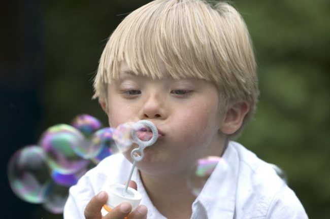 Il video sui bambini down proibito perché «disturba le coscienze ...