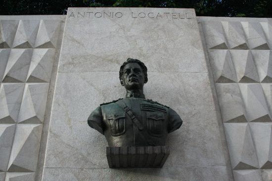 Nessun evento per Antonio Locatelli nel 2023, la Giunta spiega il perché: «Simbolo di fascismo»