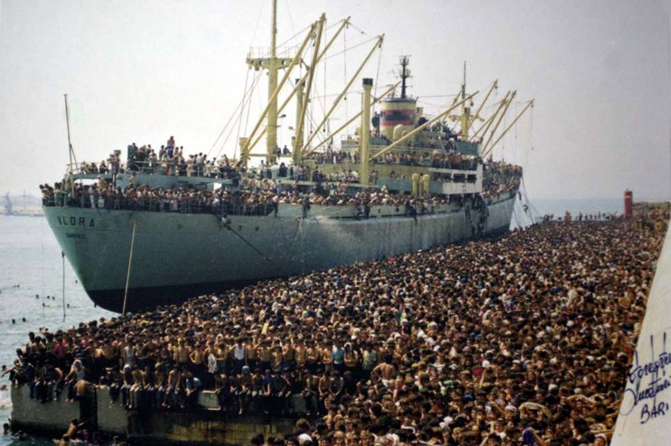 Perché arrivano sempre più profughi