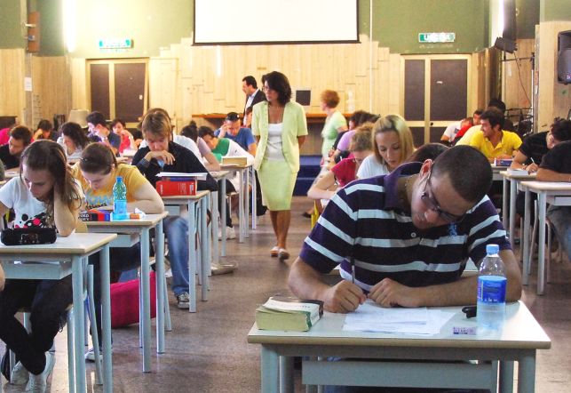 La maturità si farà “in casa” e altre novità sulla scuola