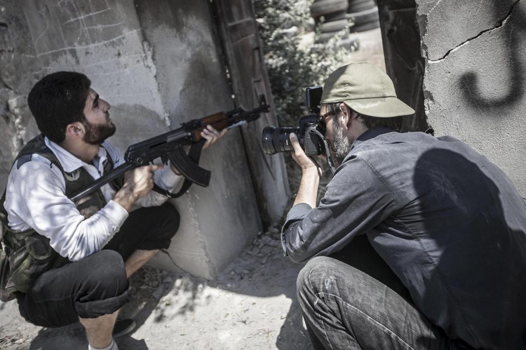 Lo scioccante video di VICE su obiettivi e violenze dei jihadisti