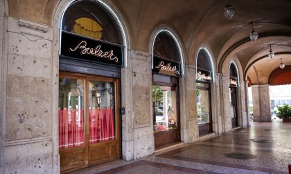 Scuola elementare sopra il Balzer E la pizzeria Antica Fiera accanto