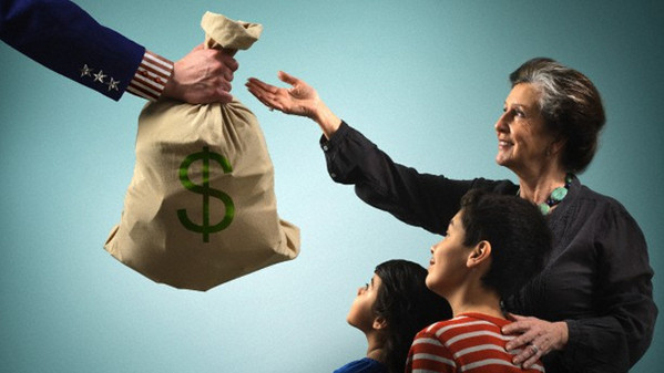 I ricchi tagliano sulla beneficenza (chi ha meno, invece, dà di più)