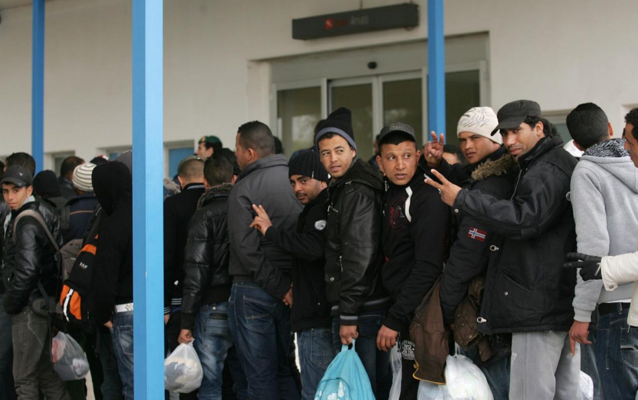 Anche i profughi pagano il pizzo (per poter dormire in strada)
