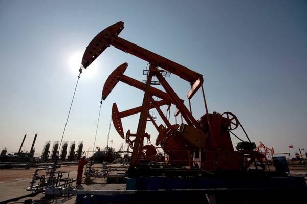 Tutto quel che c’è da sapere sul crollo del prezzo del petrolio