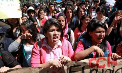 Messico, i 43 studenti bruciati perché non disturbassero il comizio
