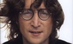 I leggendari occhiali di Lennon che sono ancora un must have