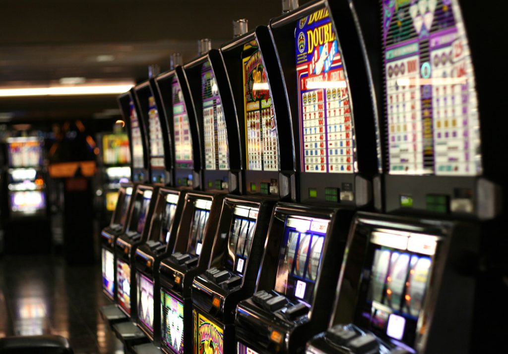 Spunti e polemiche della settimana I 5 Stelle contro la ludopatia