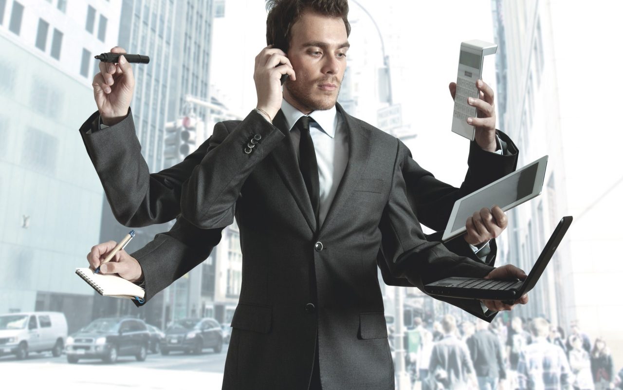 Attenti che essere multitasking può danneggiare il cervello