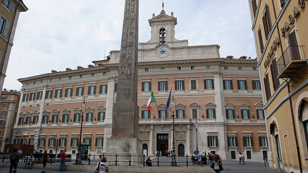 La Camera si autosfratta (paga 32 milioni l’anno di affitto)