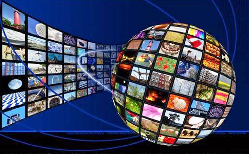 Ormai anche la tv è social (nel caso non ve ne foste accorti)