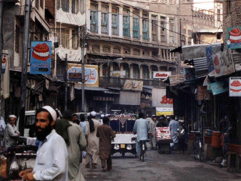 Era giorno di esami a Peshawar I bambini uccisi a uno a uno