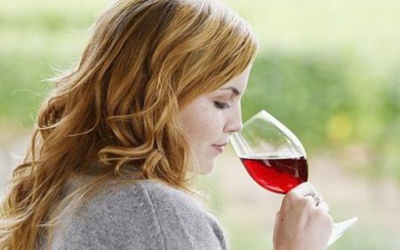 Le donne hanno più fiuto (In generale, ma parliamo di olfatto)