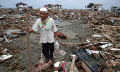 Dieci anni dopo lo tsunami l'Indonesia asciuga le lacrime
