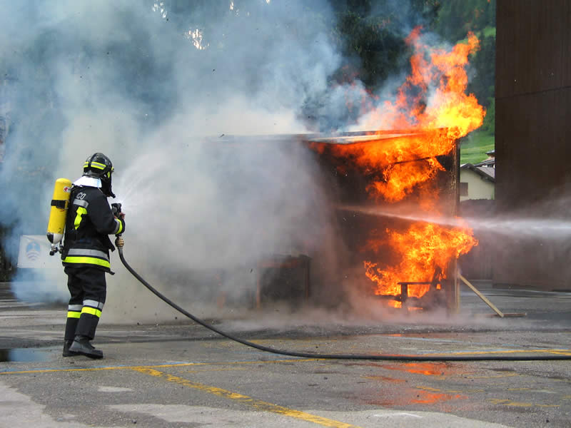 Vigili del fuoco, settemila interventi in un anno. Si tratta di soccorsi in quasi un caso su tre