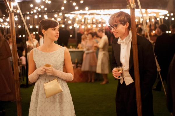 Il film da vedere nel weekend La Teoria del Tutto, candidato Oscar