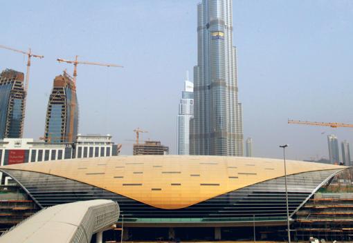 Burj KhalifaDubai Mall Station, Dubai.2