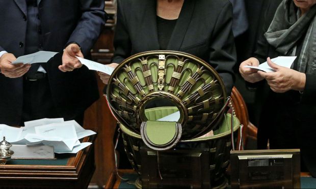 Riassunto delle prime due giornate Sergio Mattarella verso il Quirinale