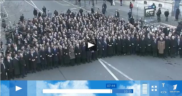 Guardate il video russo che svela il vuoto dietro ai leader a Parigi
