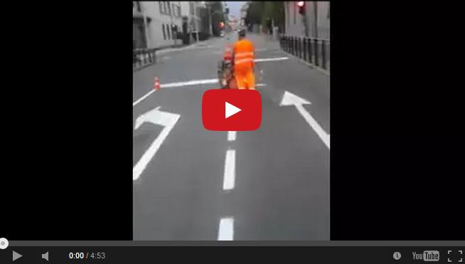 Segnaletica stradale da record Il video del successo inaspettato