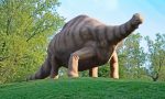 I dinosauri si sono rifatti il look riapre il Parco della Preistoria