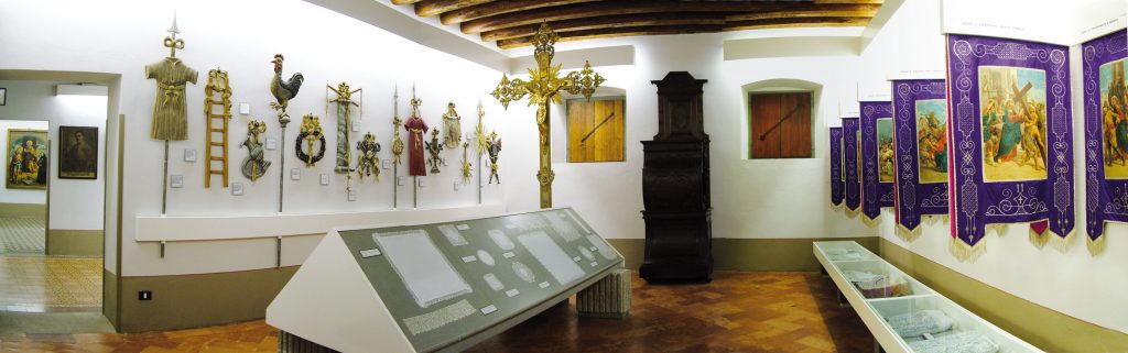 Museo - Sala dei Simboli della Passione