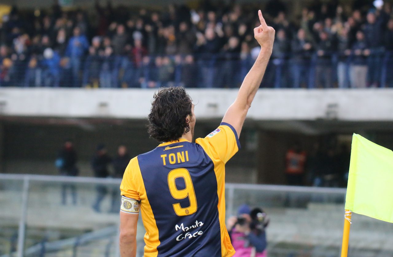 Il bello della XXXII giornata di A Sono i gol di Toni, l’immortale