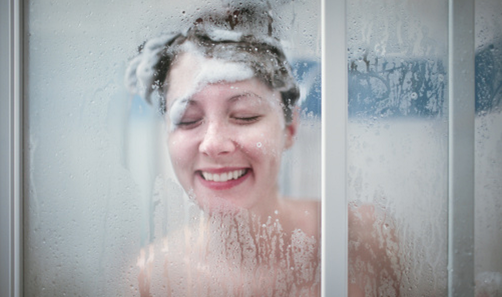 L’igiene è diventata un dogma (perché ci facciamo un po’ schifo)