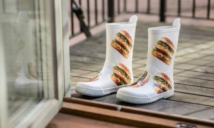 Big Mac su stivali e lenzuola Se pure McDonald's si dà alla moda