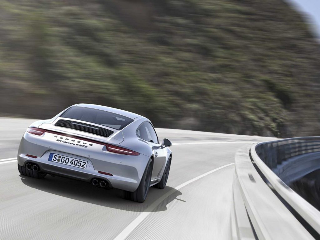 the-porsche-911-carrera-4-gts-is-the-gts-with-all-wheel-drive