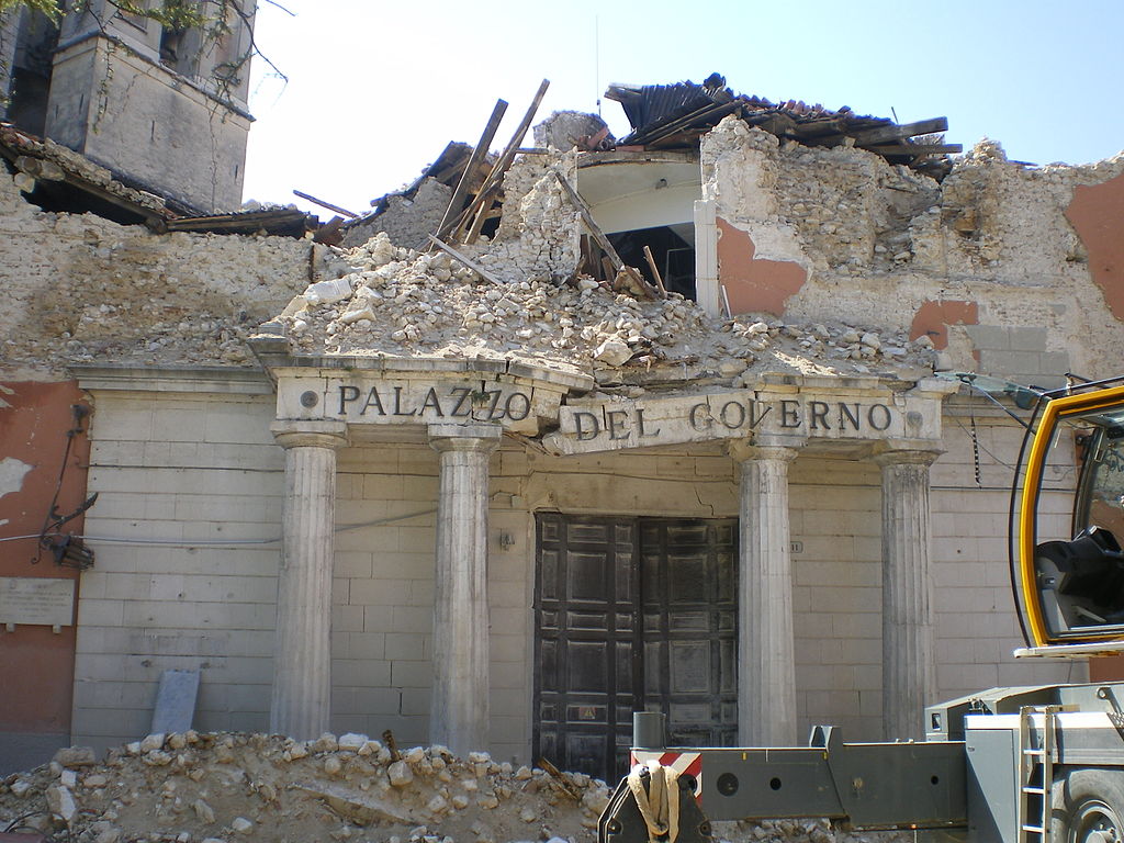 5 notizie di cui parlare a cena Abruzzo, ultima beffa ai terremotati