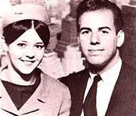 Abagnale_and_Stewardess