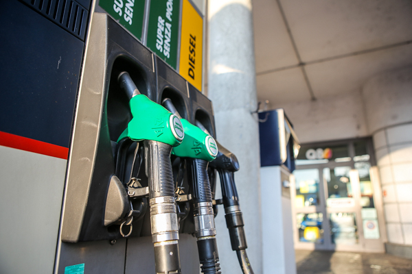 Lo stallo sul Ddl carburanti coinvolge anche la Bergamasca: distributori chiusi per protesta