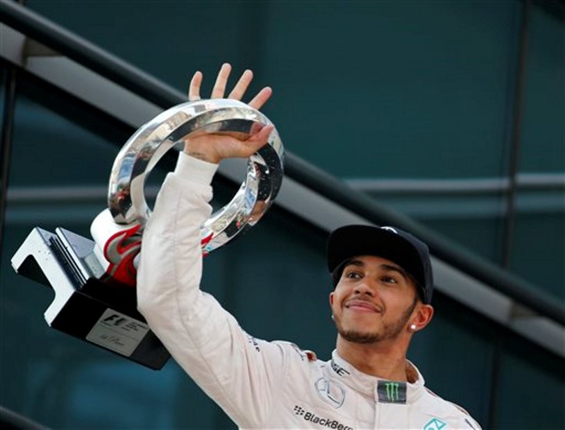 Due a uno per la Mercedes Dietro di lei c’è solo la Ferrari