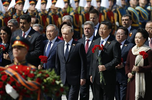 Nursultan Nazarbayev, Peng Liyuan, Xi Jinping, Vladimir Putin, Ban Ki-moon, Pranab Mukherjee, Cilia Flores, Nicolas Maduro