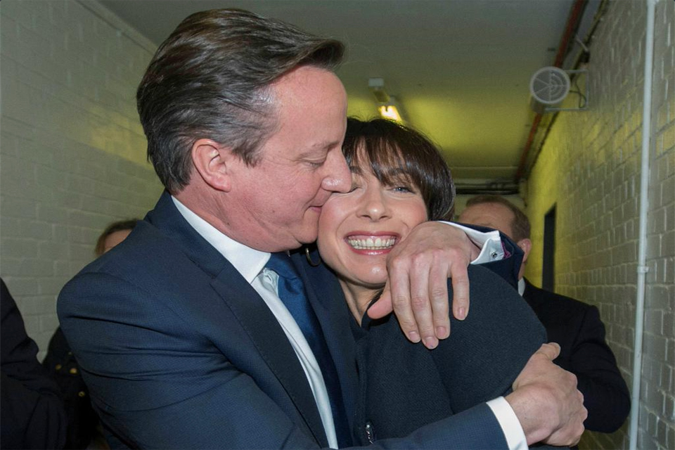 Samantha, la first lady erede d’un re che ha fatto vincere David Cameron