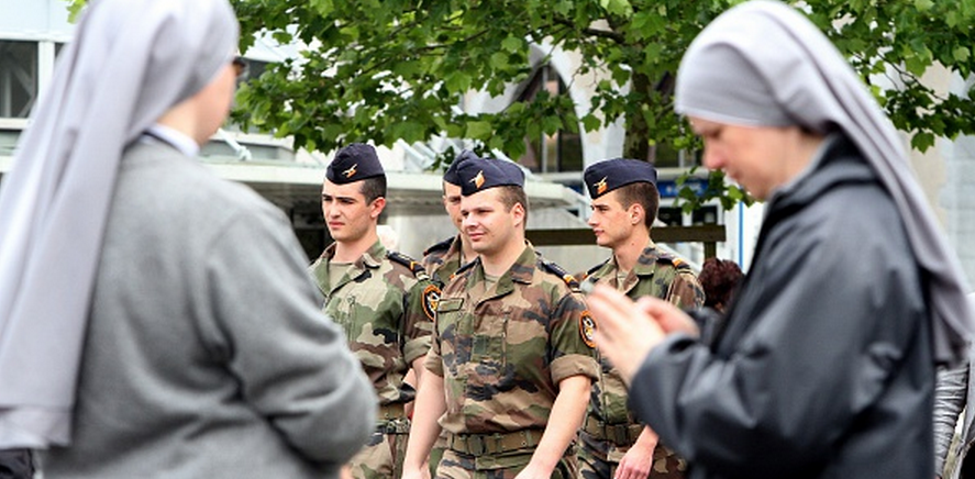 I 12mila militari pellegrini a Lourdes