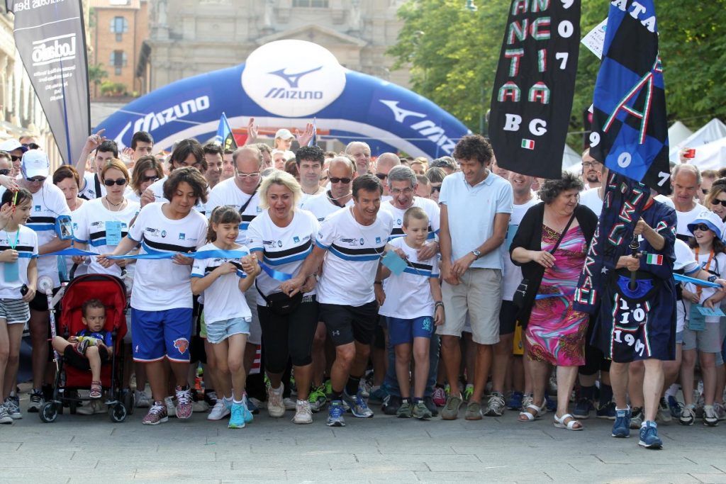 07 giugno 2015 Bergamo Camminata Nera Azzurra - 00184