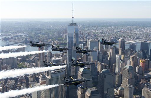 Breitling Jet Team Fly over New York City, USA