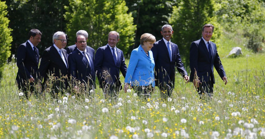 Cinque notizie che non lo erano C’entrano Renzi, Merkel e Celentano