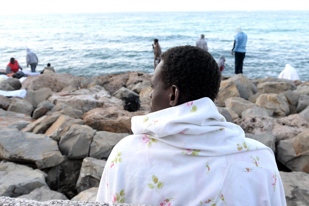 I migranti bloccati a Ventimiglia e la Francia che chiude gli occhi