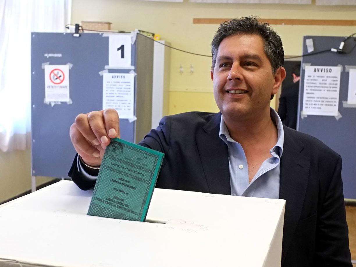 Regionali, finisce 5-2 per il Pd Ma pesa la sconfitta in Liguria